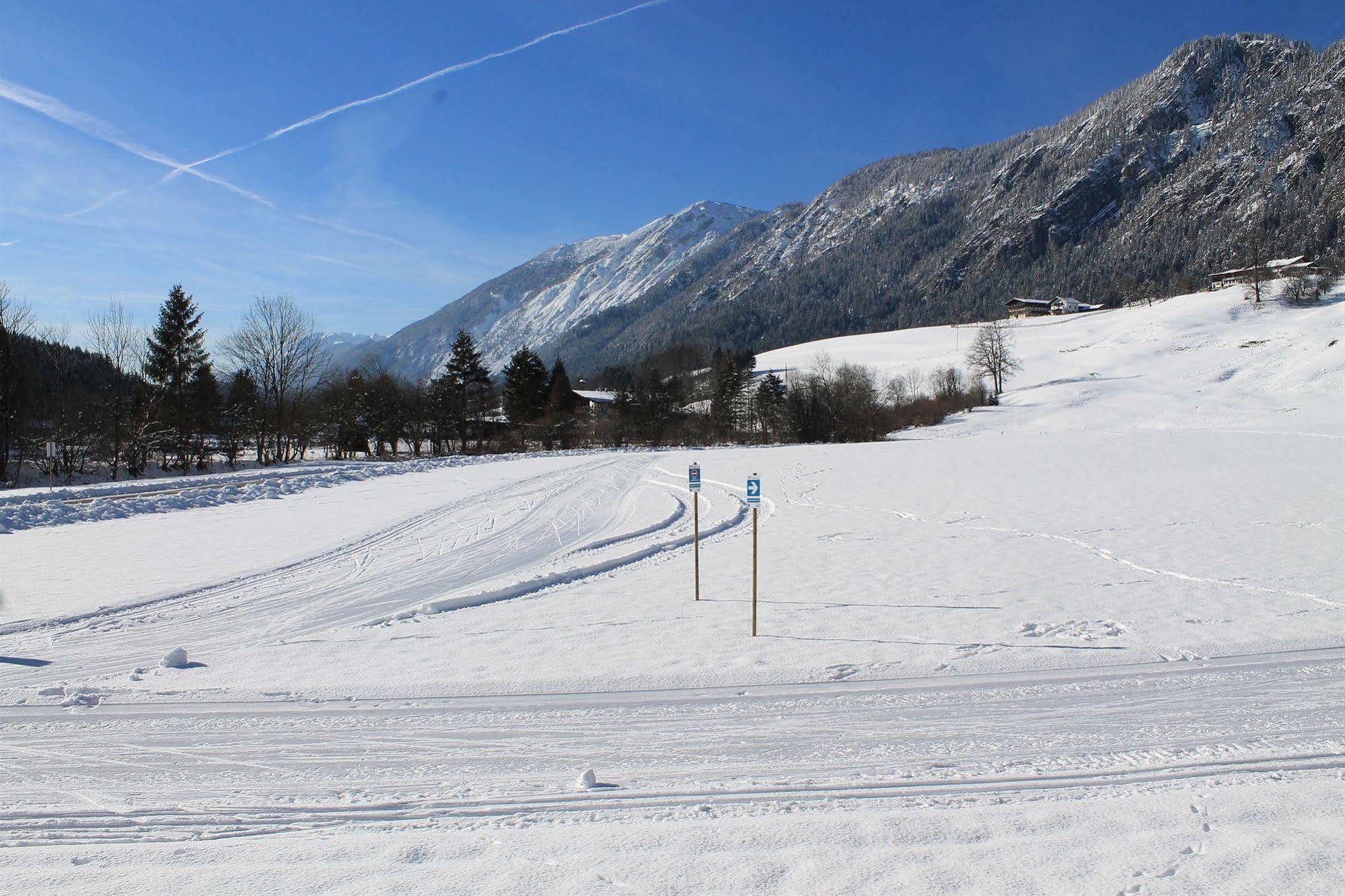 Hotel Kraftquelle Schlossblick Angerberg  ภายนอก รูปภาพ