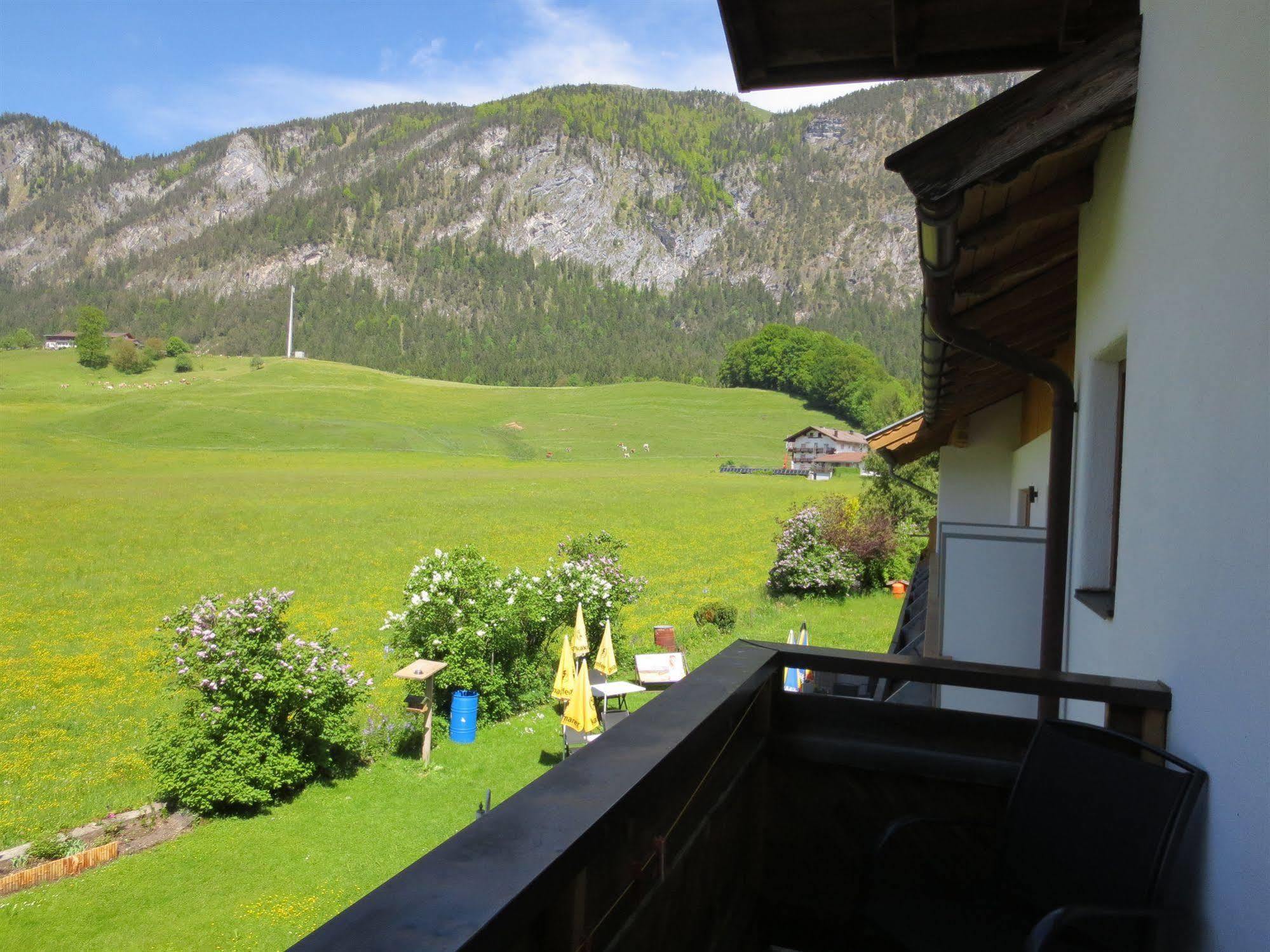 Hotel Kraftquelle Schlossblick Angerberg  ภายนอก รูปภาพ