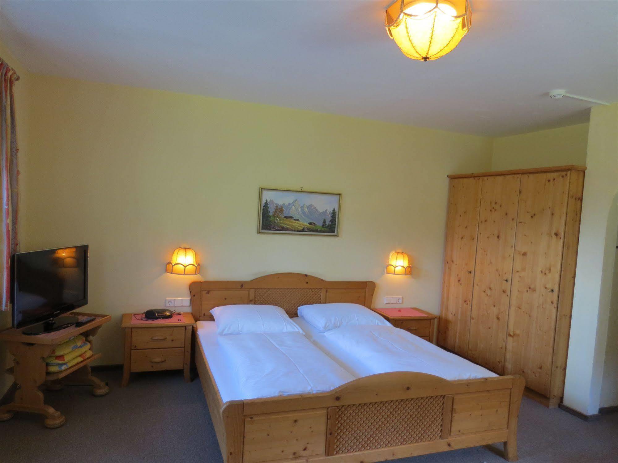 Hotel Kraftquelle Schlossblick Angerberg  ภายนอก รูปภาพ